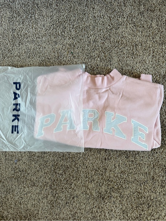 Parke Tops - Parke Heritage Mockneck - Cupcake (L/XL)
Brand New